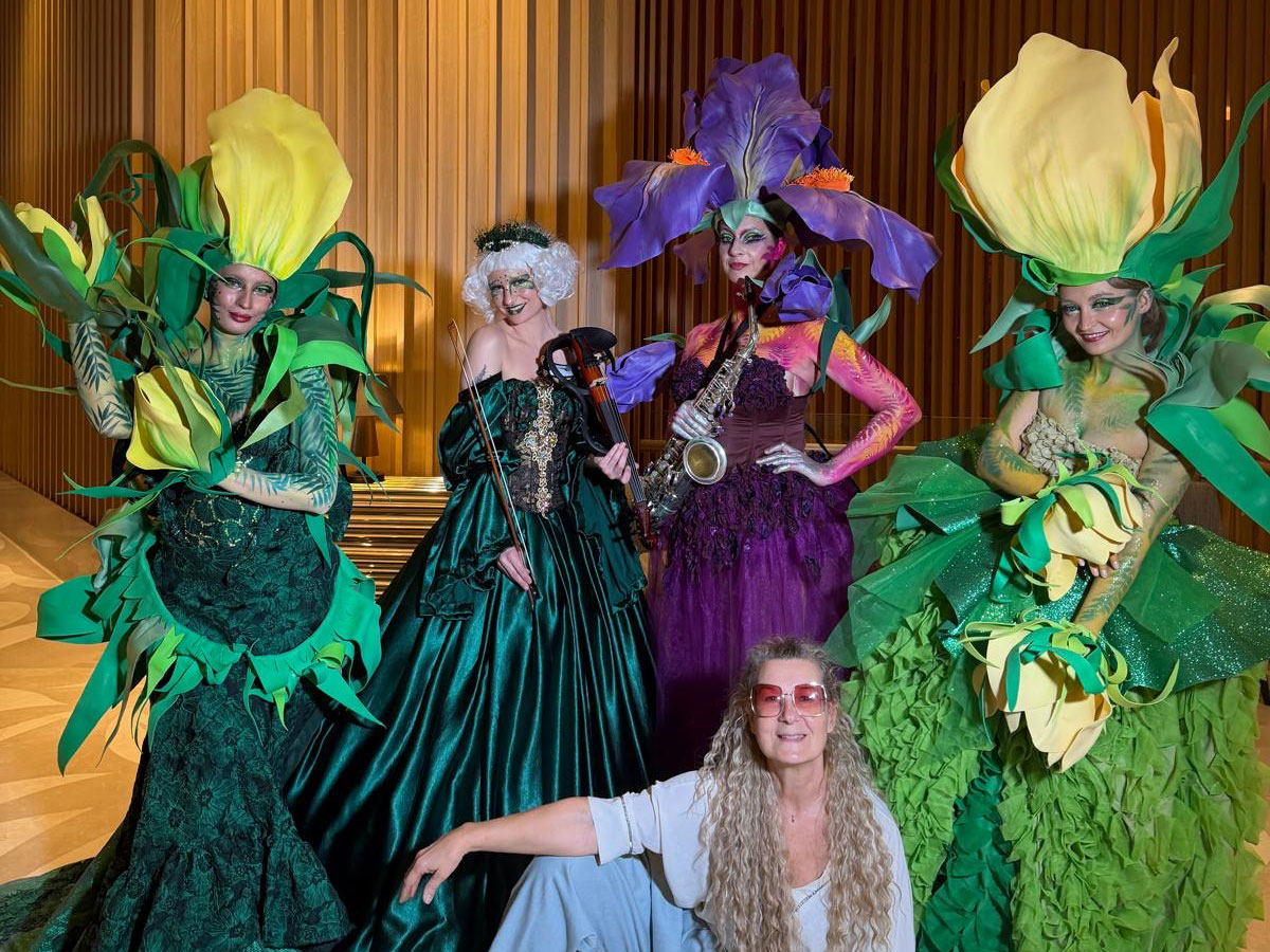 Eine magische Begrüßung bei einem indischen Hochzeits-Sangeet-Abend